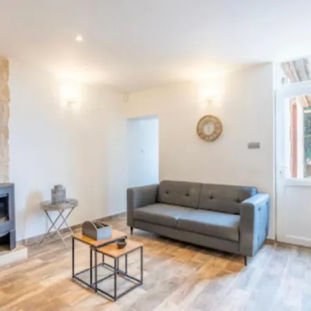 Holiday home La Briqueterie Saint-Martin-des-Fontaines
