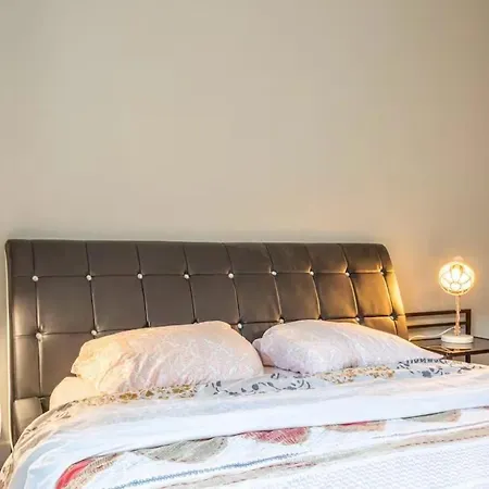 La Briqueterie Holiday home Saint-Martin-des-Fontaines