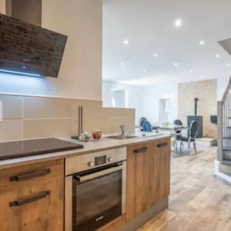Holiday home La Briqueterie Saint-Martin-des-Fontaines