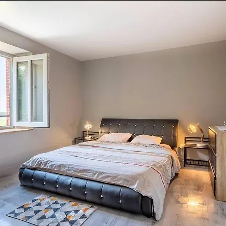 La Briqueterie Holiday home *